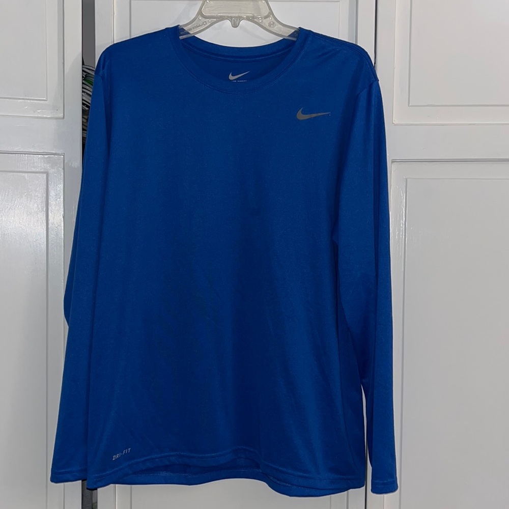 Nike men’s blue dri-fit long sleeve t-shirt. Size large.